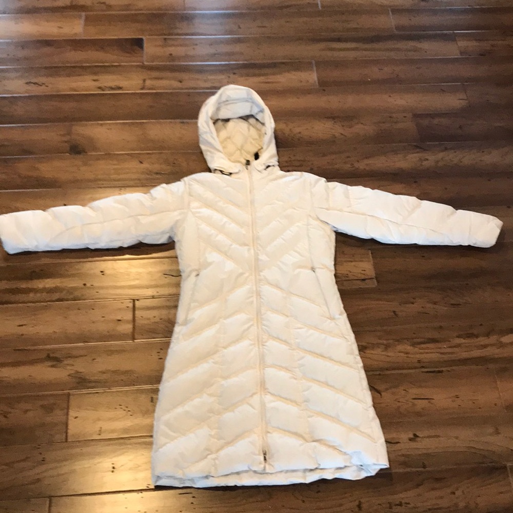 Patagonia Ivory Puffer Jacket